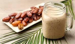 عصير بلح باللبن